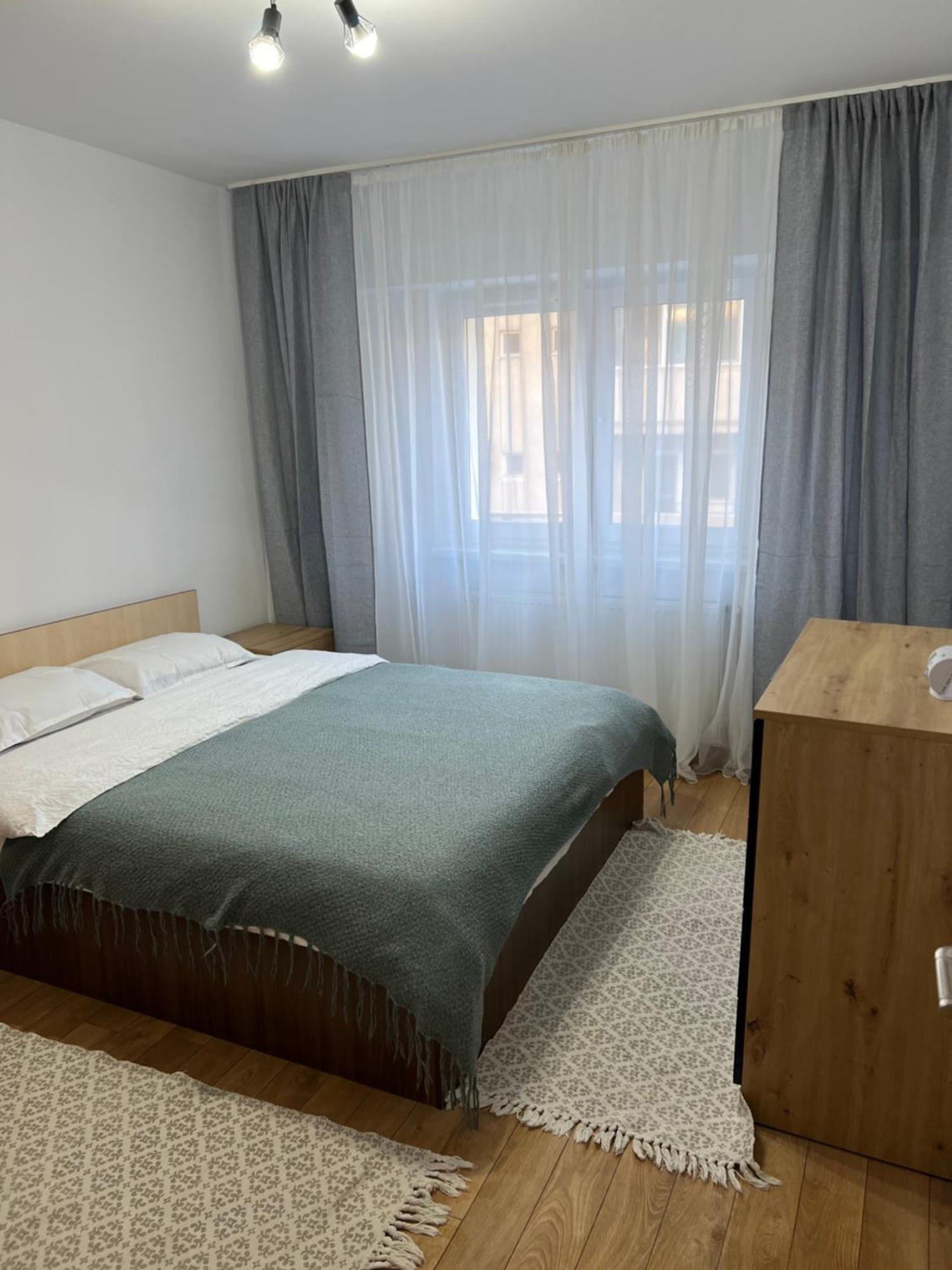 Apartament Centru Râmnicu Vâlcea Extérieur photo