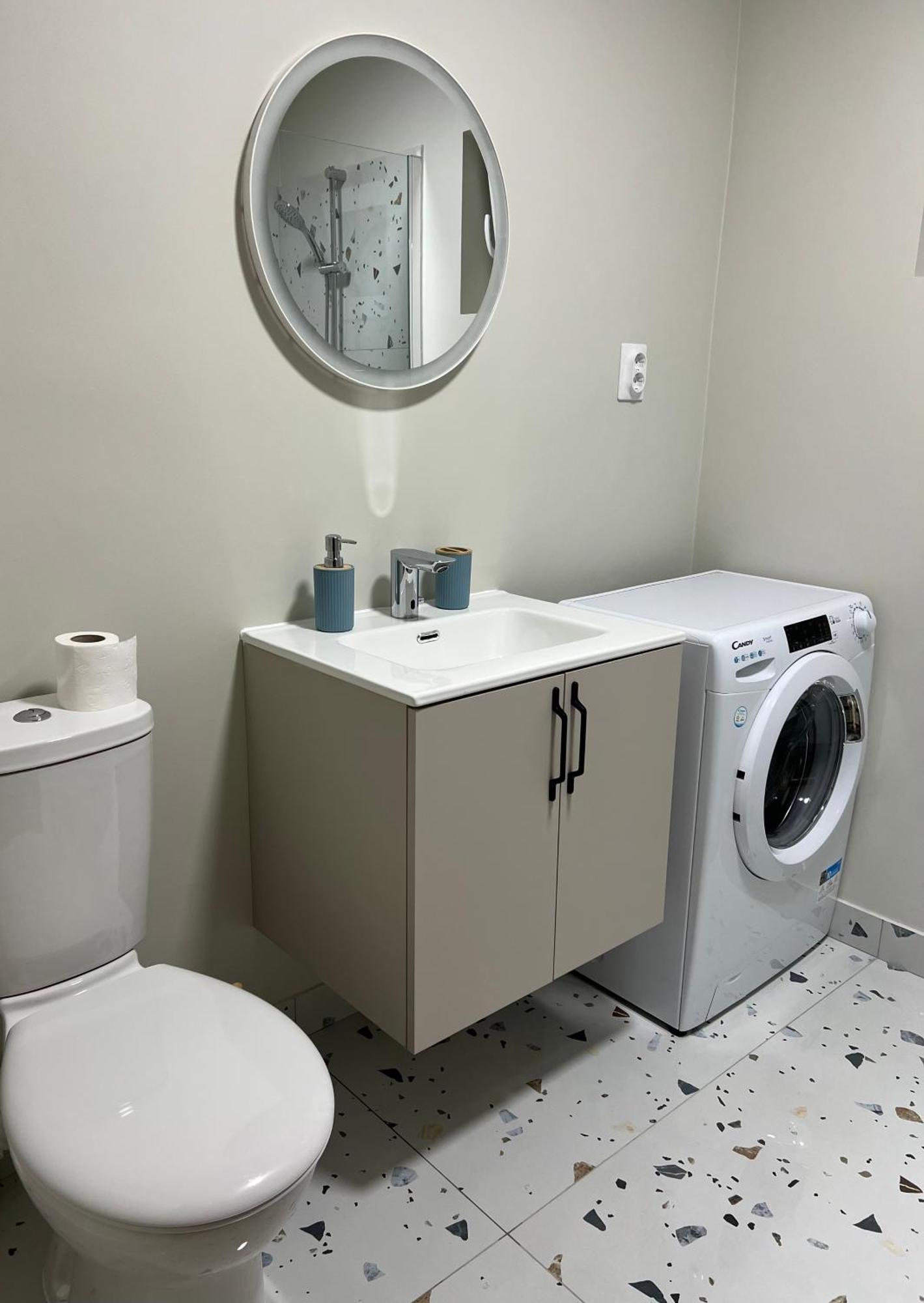 Apartament Centru Râmnicu Vâlcea Extérieur photo